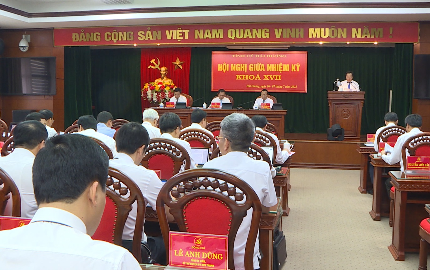 Hội nghị giữa nhiệm kỳ Ban chấp hành Đảng bộ tỉnh khóa XVII